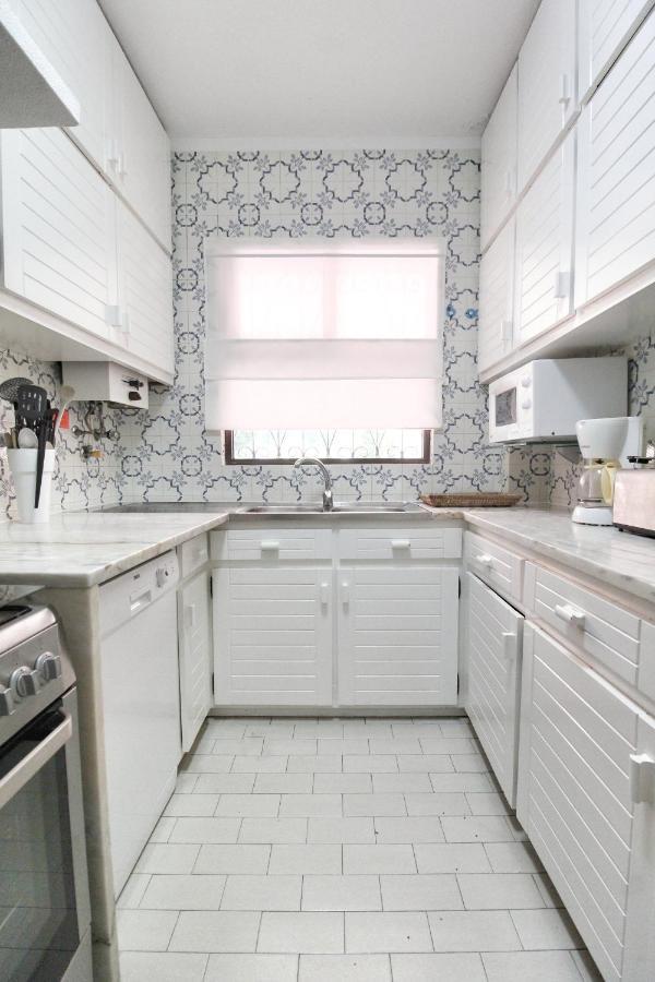 T3 Holiday Cottage Near The Beach | C225 Porches  Eksteriør bilde