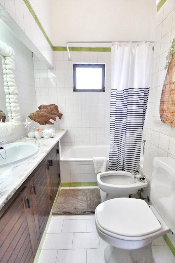 T3 Holiday Cottage Near The Beach | C225 Porches  Eksteriør bilde